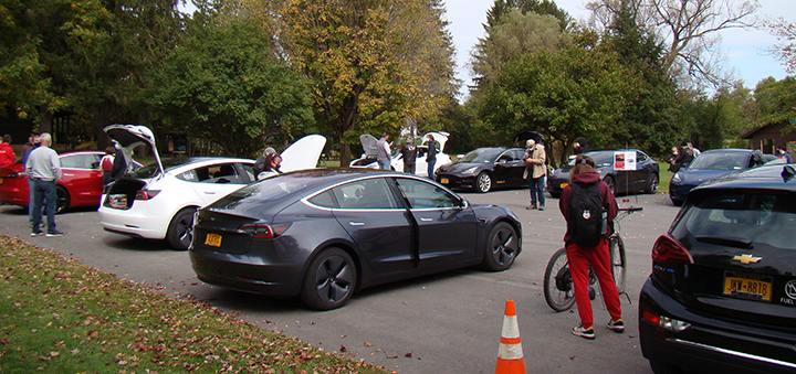 Friends of Rogers hosts 3rd annual electric car show